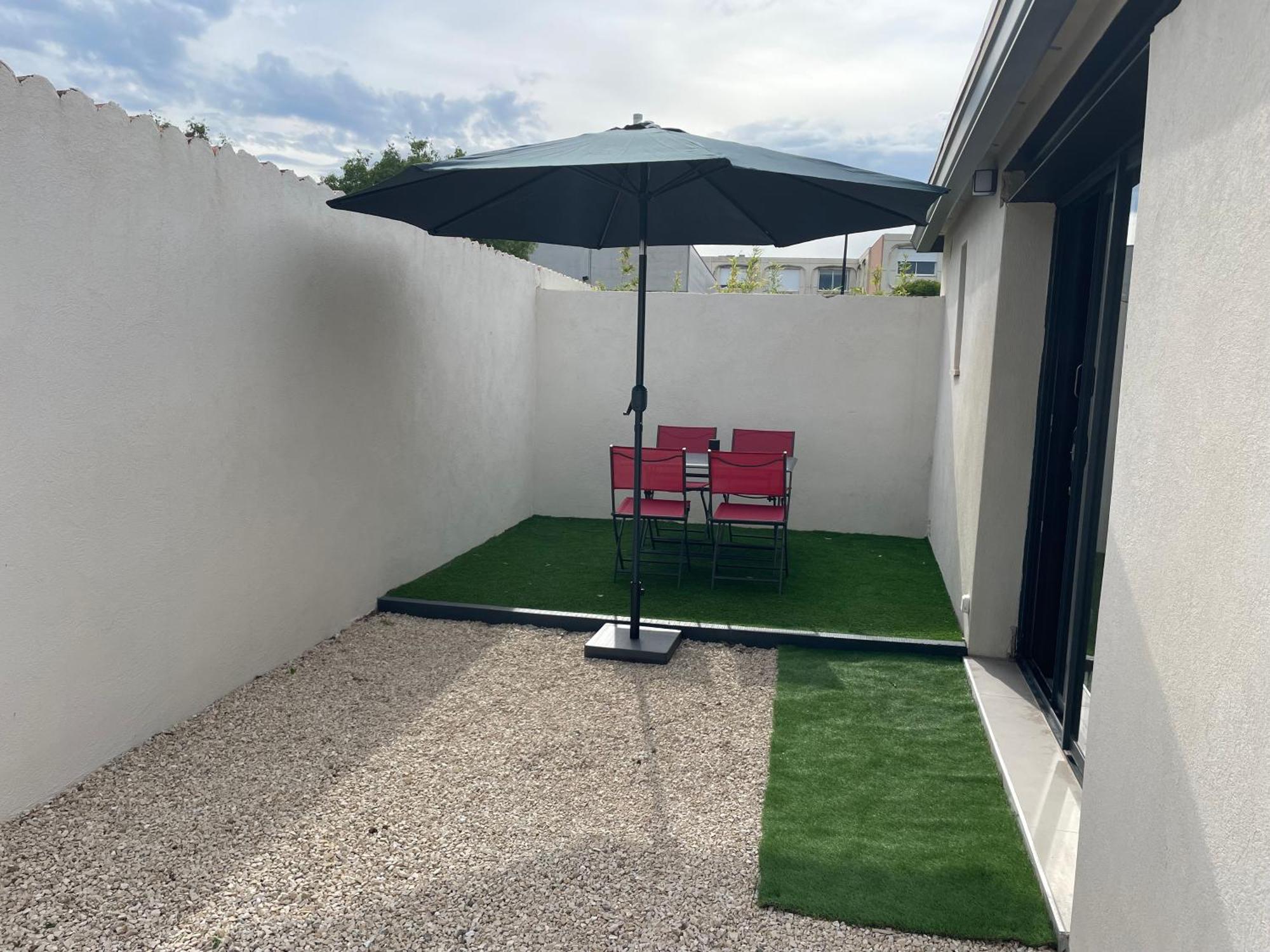 Maison De 40M2 Avec Jardin De 50M2 Orange  Extérieur photo